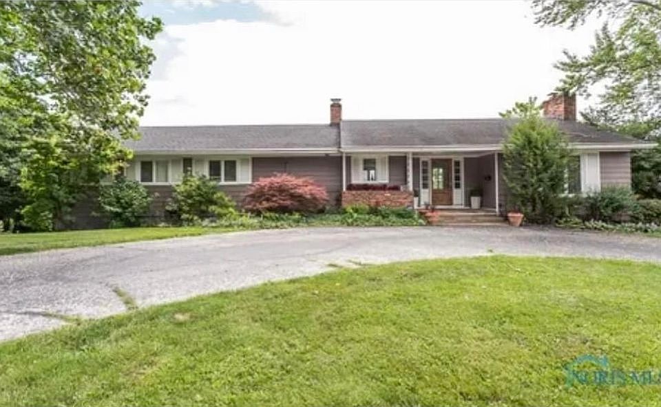 2700 Riverview Dr, Maumee, OH 43537 Zillow