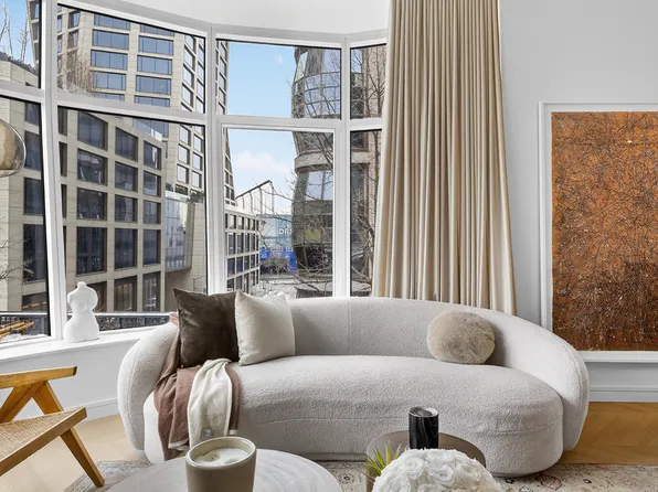 515 West 18th Street image 1 of 18