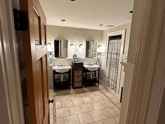 Master bathroom