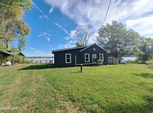 52 Wilson Bay Rd, Ticonderoga, NY 12883