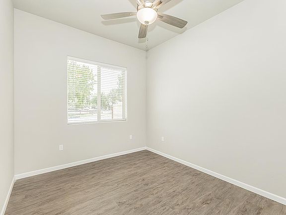 5th image of 2331 N Arthur Ave