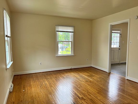 4th image of 2512 Plateau Rd #A