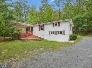 655 Spring Dr, Berkeley Springs, WV 25411