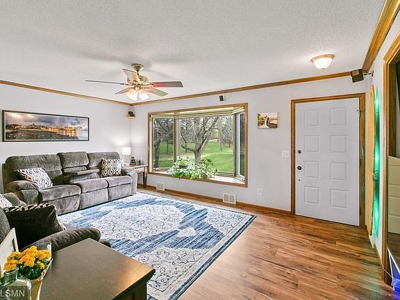 5th image of 10230 Hage Dr