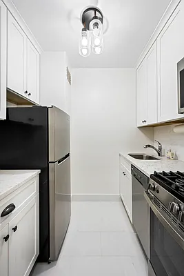 Sold by Compass | media 3