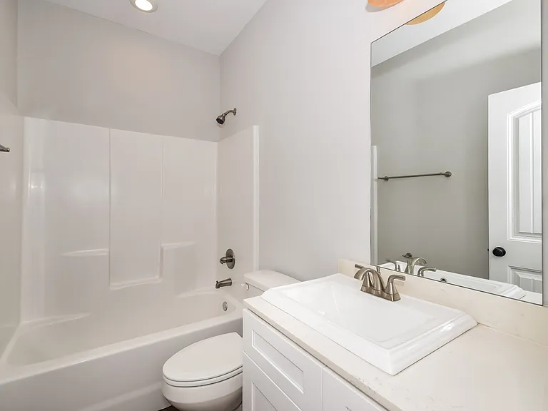 21 Greyfield Dr — Photo 15