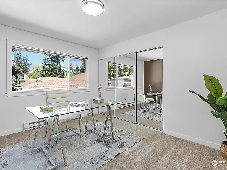 2 bed, 829 sqft, $2,400 — Photo 4