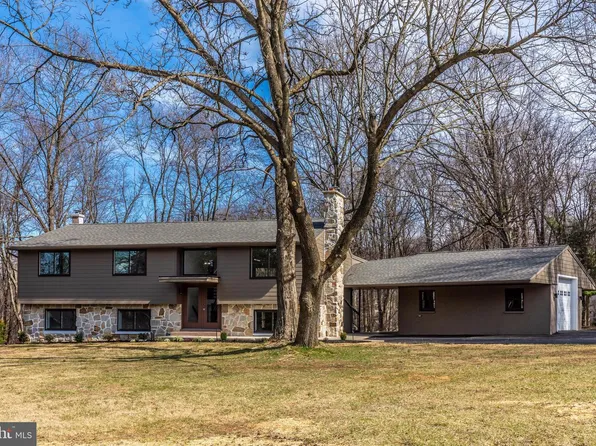 49 Galicia Dr, Phoenixville, PA 19460