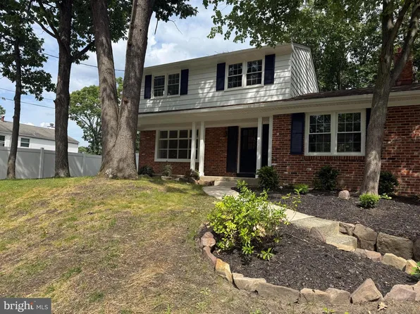 501 Quincy Dr, Turnersville, NJ 08012