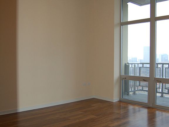 2nd image of 700 N Larrabee St #401