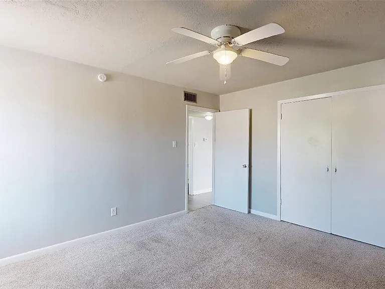 3800 E 29th St #4 — Photo 9