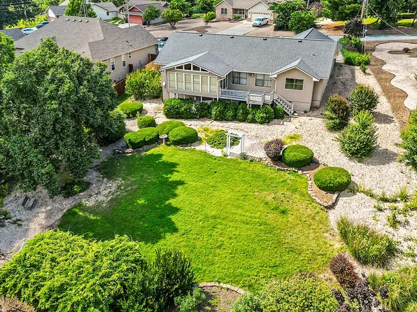 6 Kirkcaldy Dr, Bella Vista, AR 72715