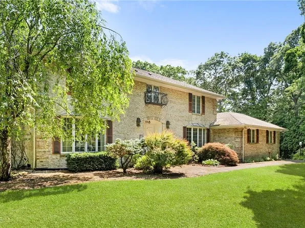 191 Fairway Dr, Seekonk, MA 02771