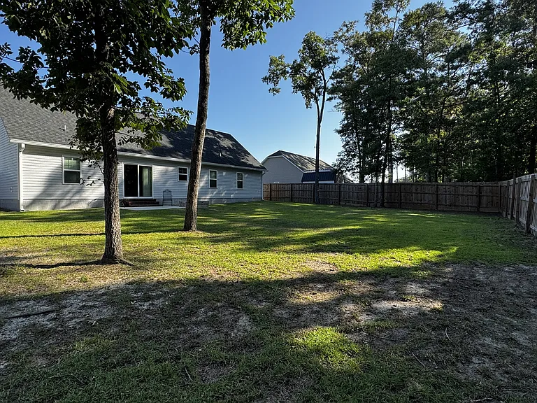 225 Westfield Dr — Photo 20