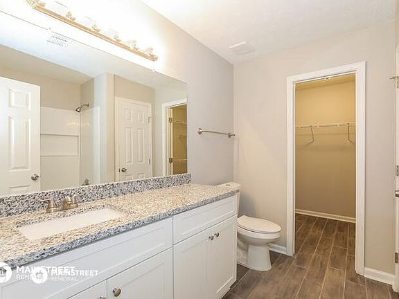 5th image of 50 N Greenfield Cir