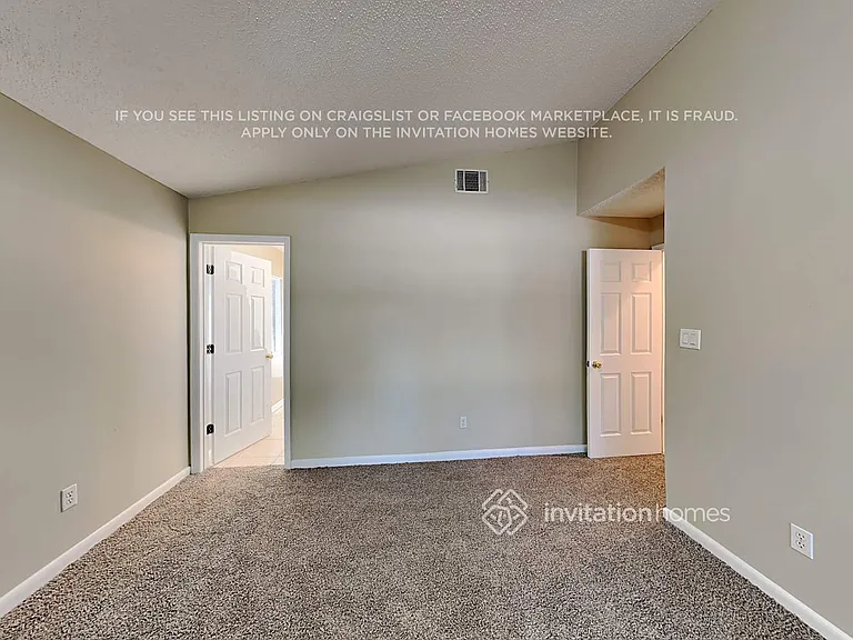 951 Blueberry Hollow Ct — Photo 10