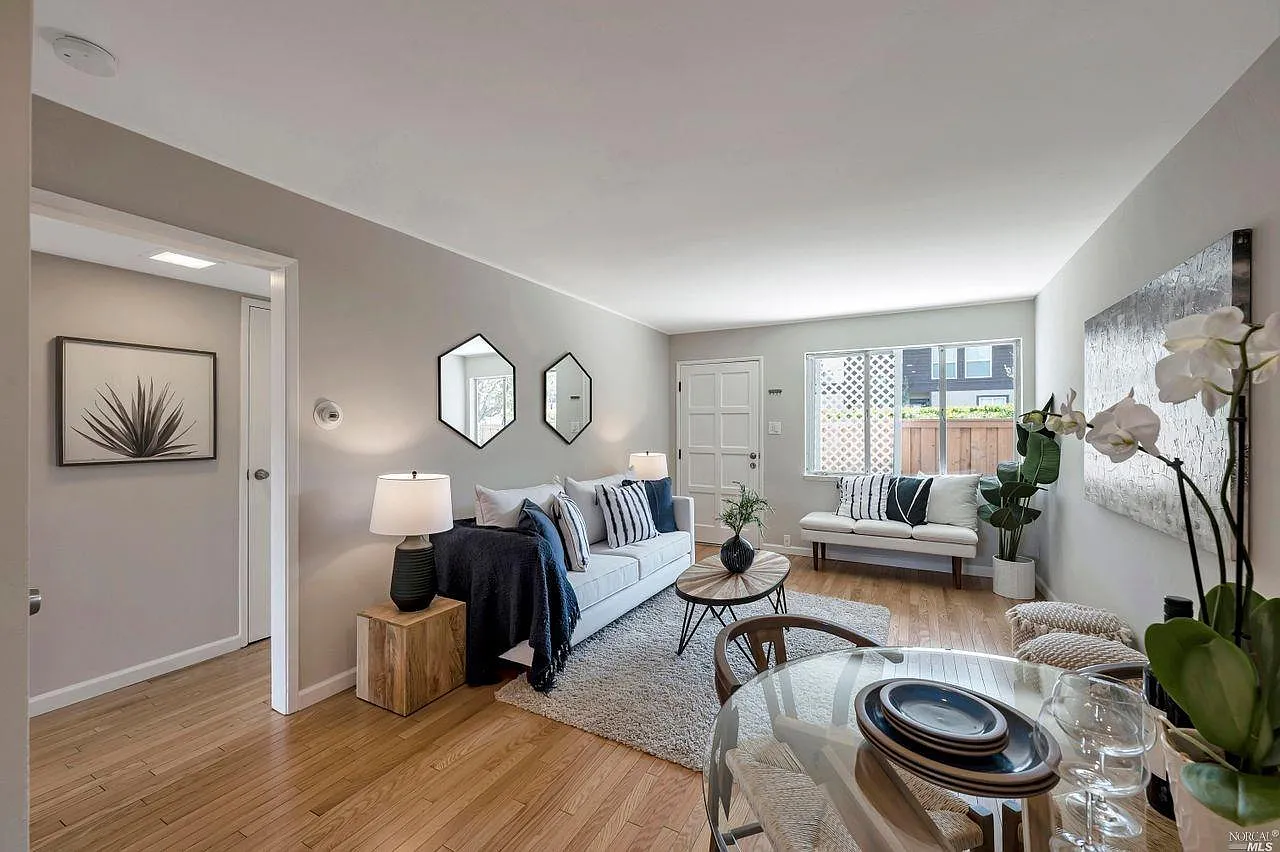 61 Pixley Avenue #3 photo 1