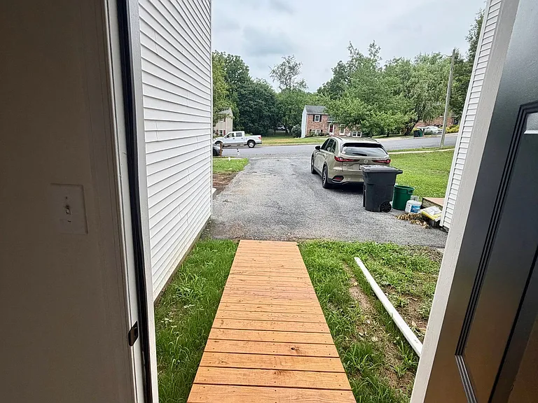 673 S Cedar St — Photo 4