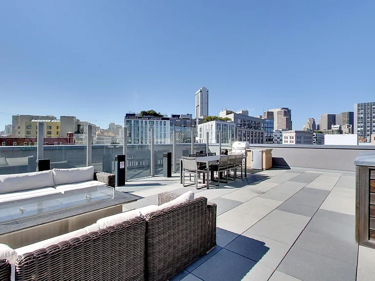 1075 Market St #713 — Photo 18