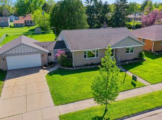 1247 Bond St, Green Bay, WI 54303