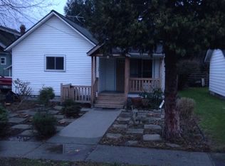 329 1st St, Sumas, WA 98295