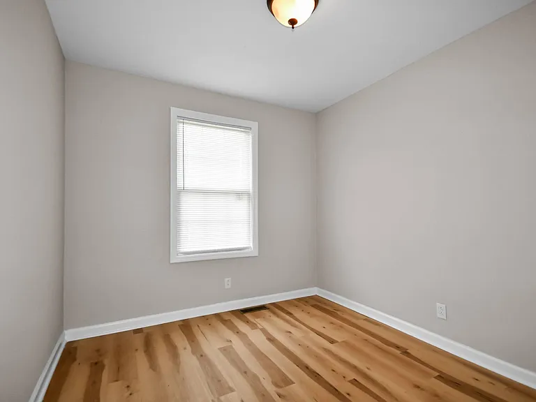 134 Monarch Ln — Photo 9