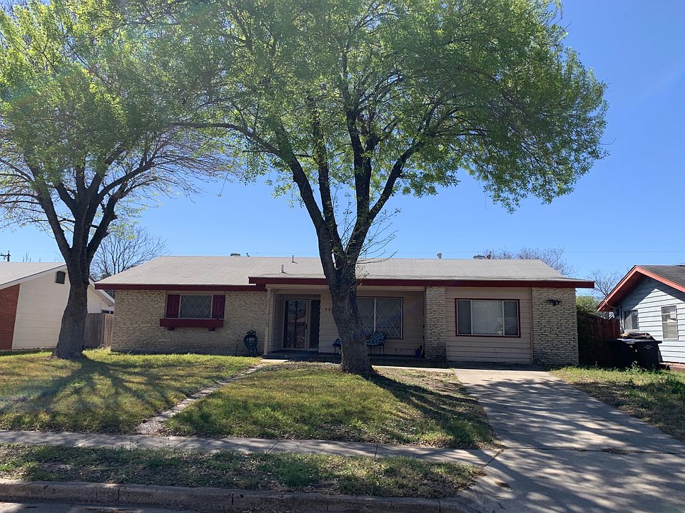 1st image of 5218 Village Row