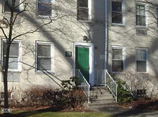 120 Woodside Grn APT 3A, Stamford, CT 06905