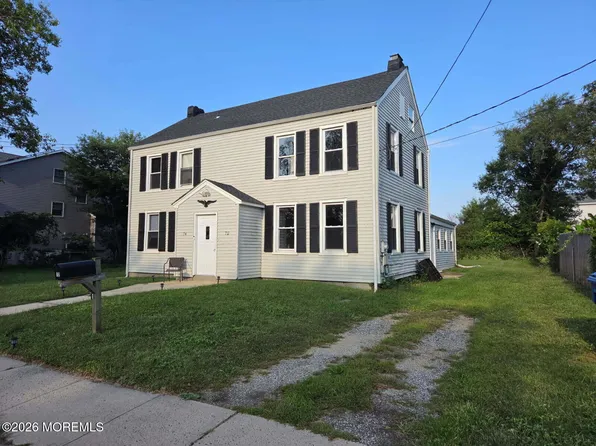 72 Church St, Belford, NJ 07718
