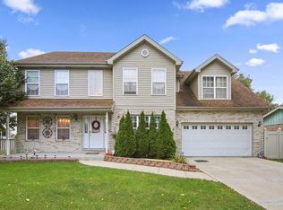 7801 W 72nd St, Bridgeview, IL 60455