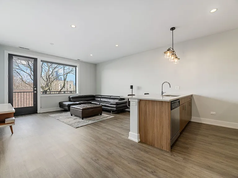 2109 S Halsted LLC — Photo 5