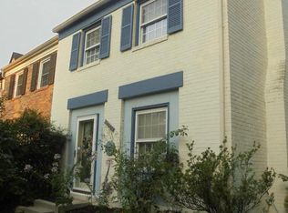 6262 Paddington Ln, Centreville, VA 20120