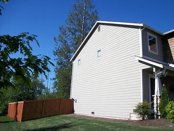 2nd image of 7308 35th Pl NE