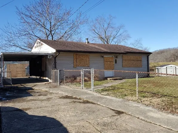 15 Lawson Ct, Huntington, WV 25705