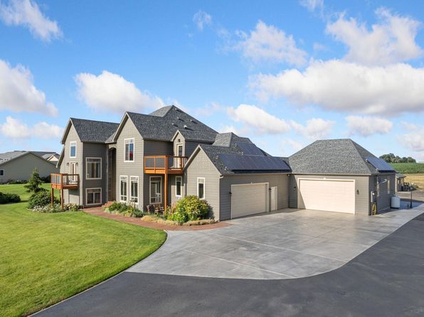 325 McDonald Dr, Pasco, WA 99301