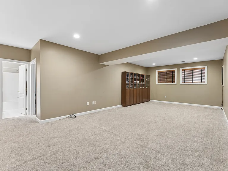 12810 Falcon Wood Pl — Photo 25
