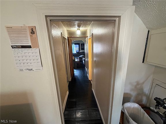 5th image of 11116 Lardet Ave