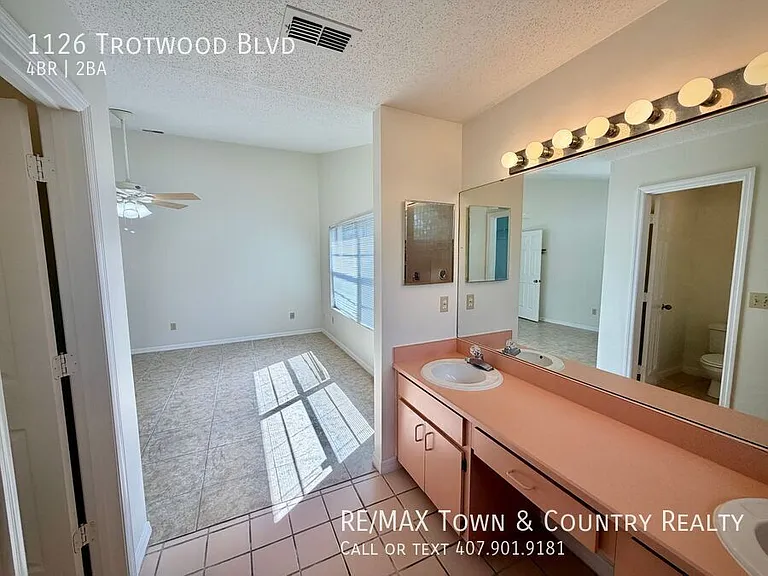 1126 Trotwood Blvd — Photo 9