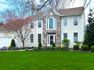 32178 Teasel Ct, Avon Lake, OH 44012