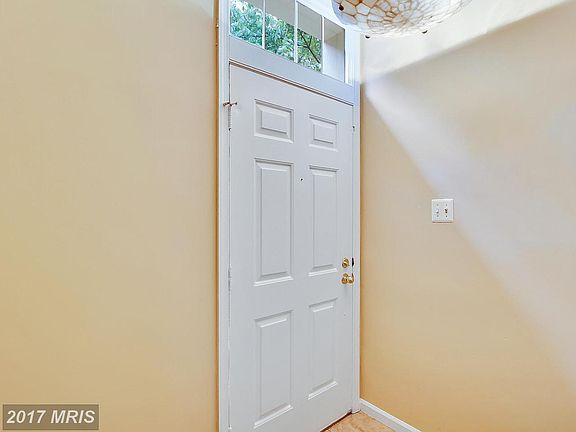 4th image of 10503 Englishman Dr #167