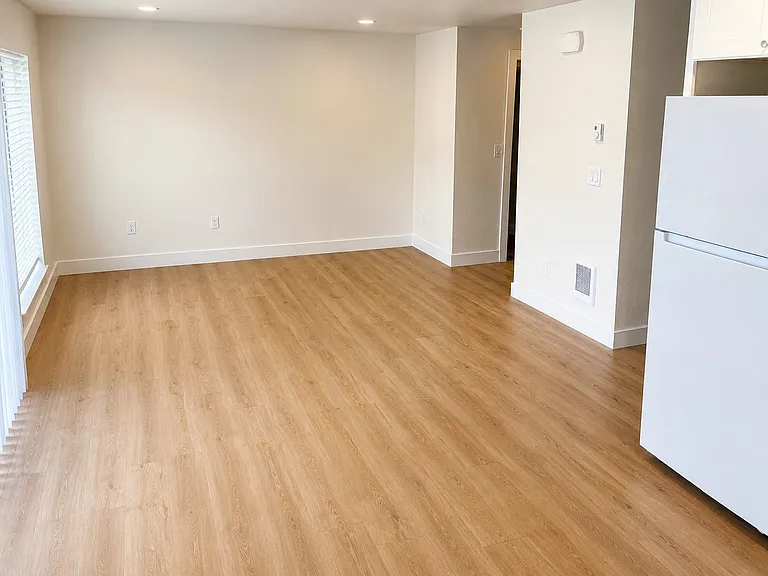 8711 S 114th St #2A — Photo 7