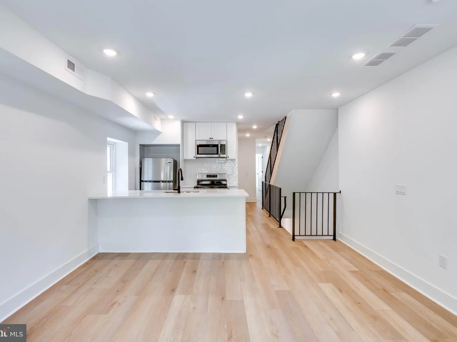 4327 Baltimore Ave #4 — Photo 2