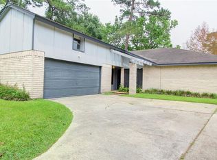 22402 Millgate Dr, Spring, TX 77373