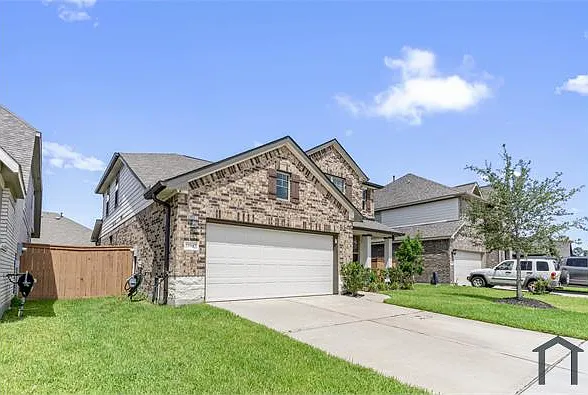 5 bed, 2526 sqft, $3,499 — Photo 4