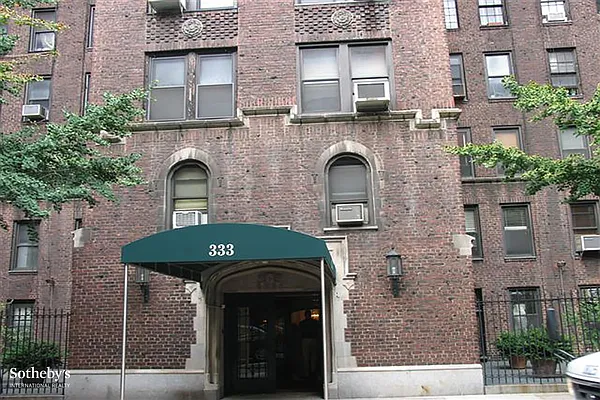 Sold by Sotheby's International Realty | media 10