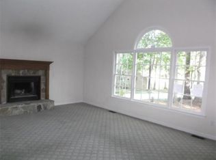 194 Wyndham Lakes Ct NW, Dallas, GA 30157
