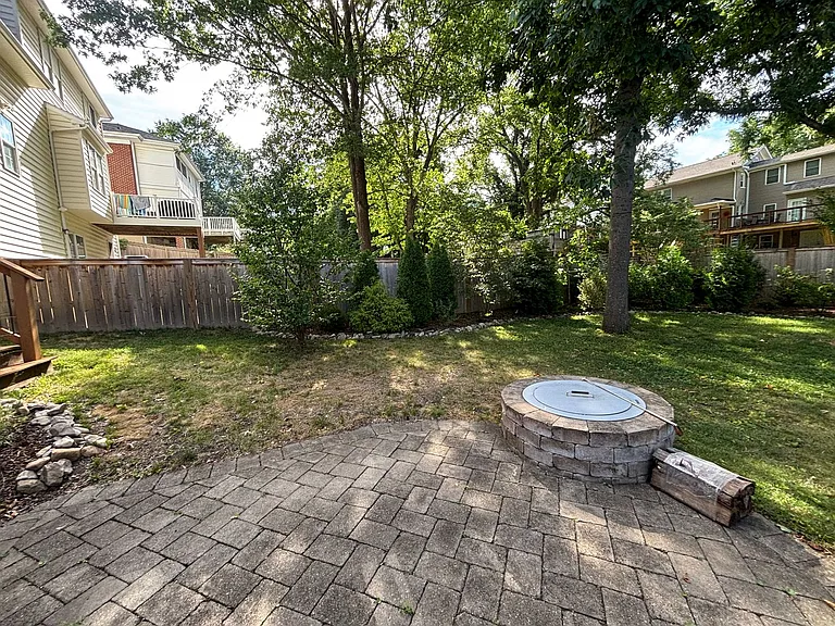 2412 Alberta Ave SW — Photo 90