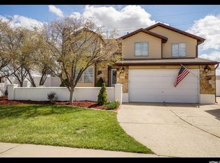 5860 S 3200 W, Roy, UT 84067