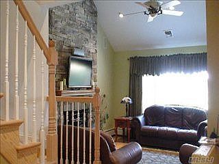1st image of 57 Croft Ln
