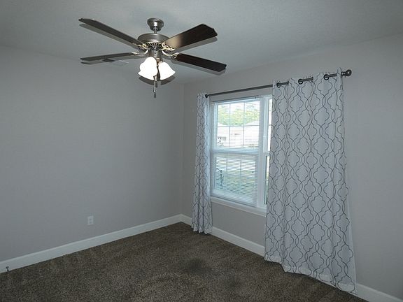 2nd image of 9229 N Gower Ave
